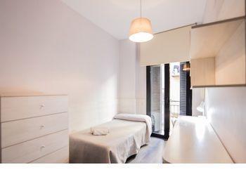 Residencia Universitaria San Agustin バルセロナ エクステリア 写真